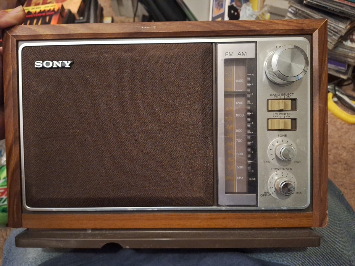 ✨VINTAGE Sony AM/FM Solid State Radio Model ICF-9740W Wood Finish