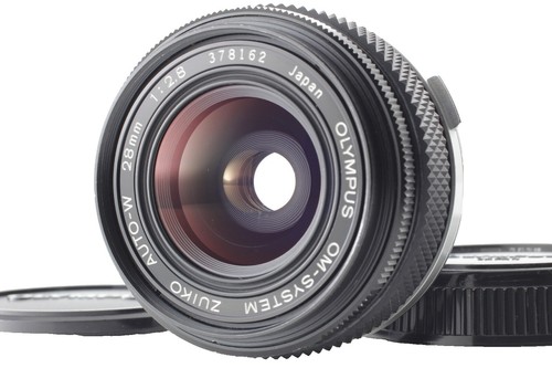 Olympus OM-System Zuiko Auto-T 100mm f/2.8 Lens + Case – OM Mount