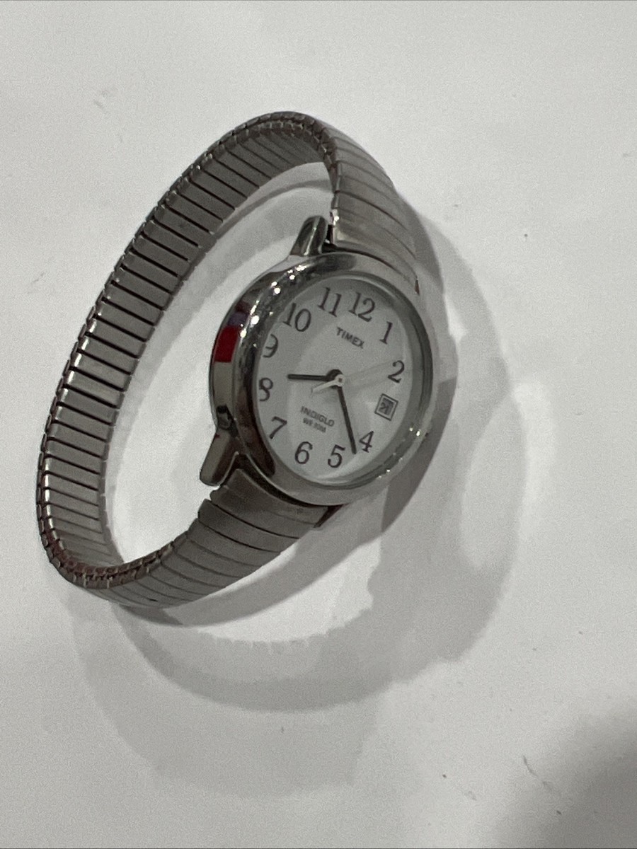 Timex Indiglo CR 1218 Cell Unisex Wristwatch Silver Bracelet Water