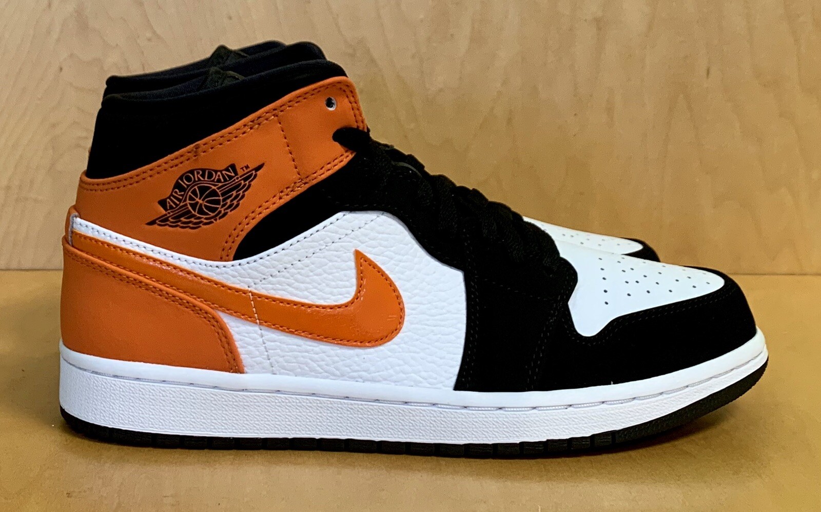 NIKE AIR JORDAN 1 RETRO I MID SHATTERED BACKBOARD 554724 058
