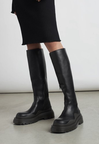 Bottega Veneta Tire rubber-trimmed leather zip knee boots size 40