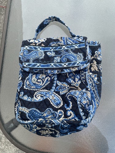 VERA BRADLEY Out To Lunch Bag Sack Windsor Navy Blue Foral Paisley