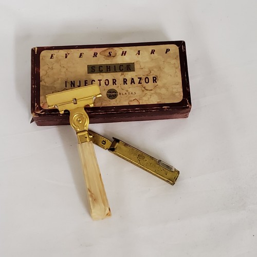 VINTAGE SCHICK EVERSHARP INJECTOR RAZOR 