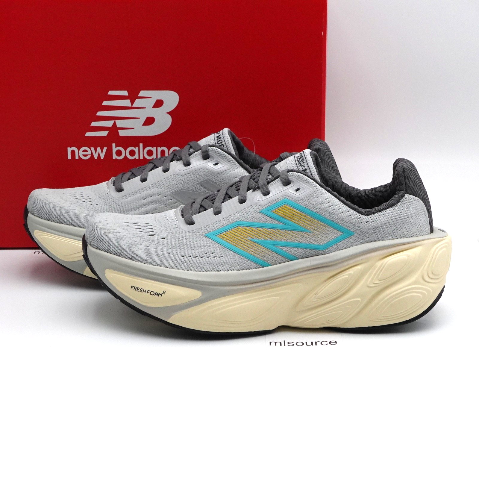 Size 7.5 Men's / 9 Women's New Balance Fresh Foam X More v5