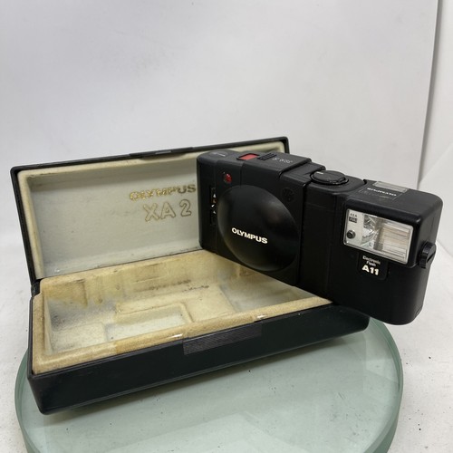 OLYMPUS XA2 Electronic Flash A11 D.ZUIKO 35mm f3.5 TESTED + Case 8