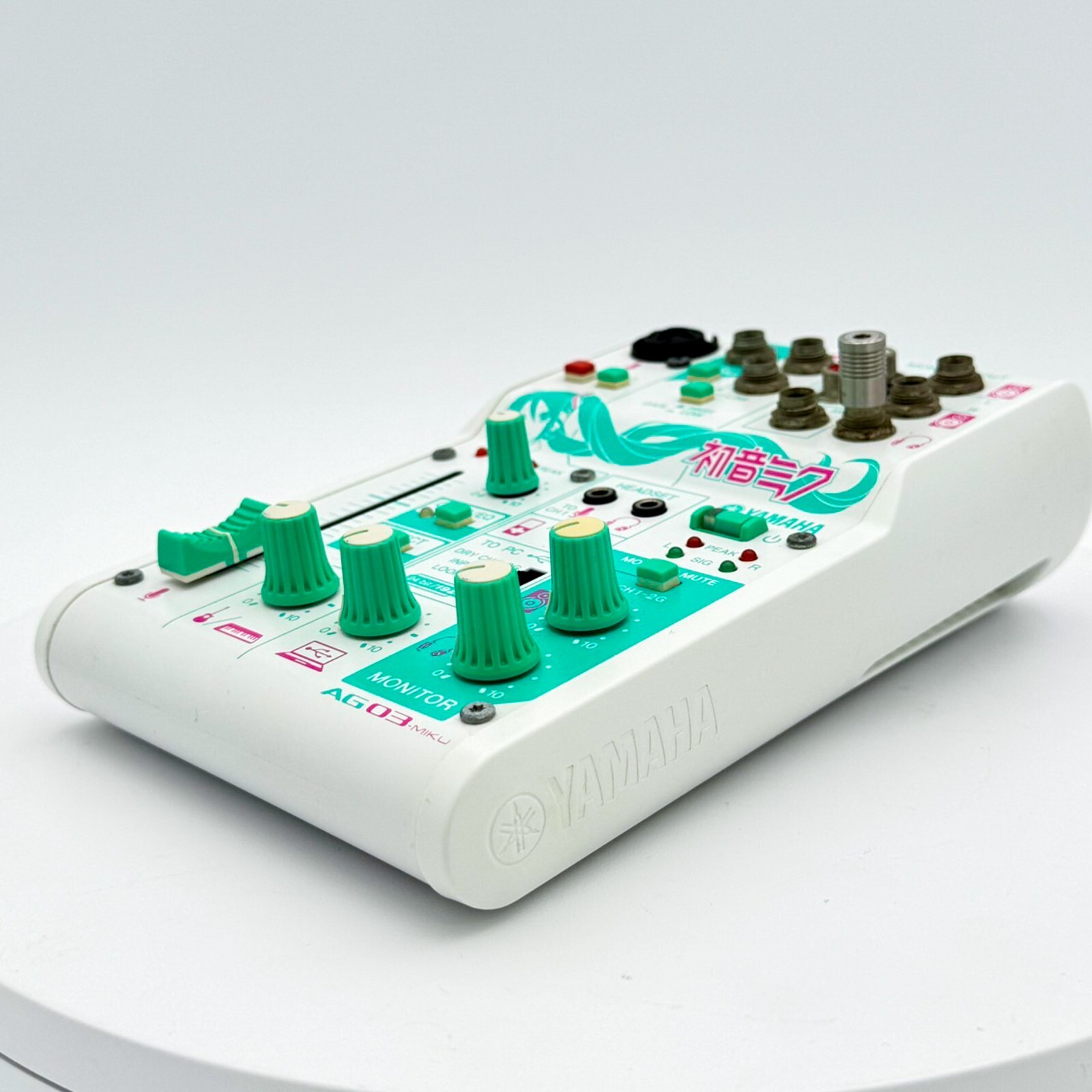 YAMAHA AG03-MIKU Hatsune Miku Webcasting Mixer 3-Channel USB Audio