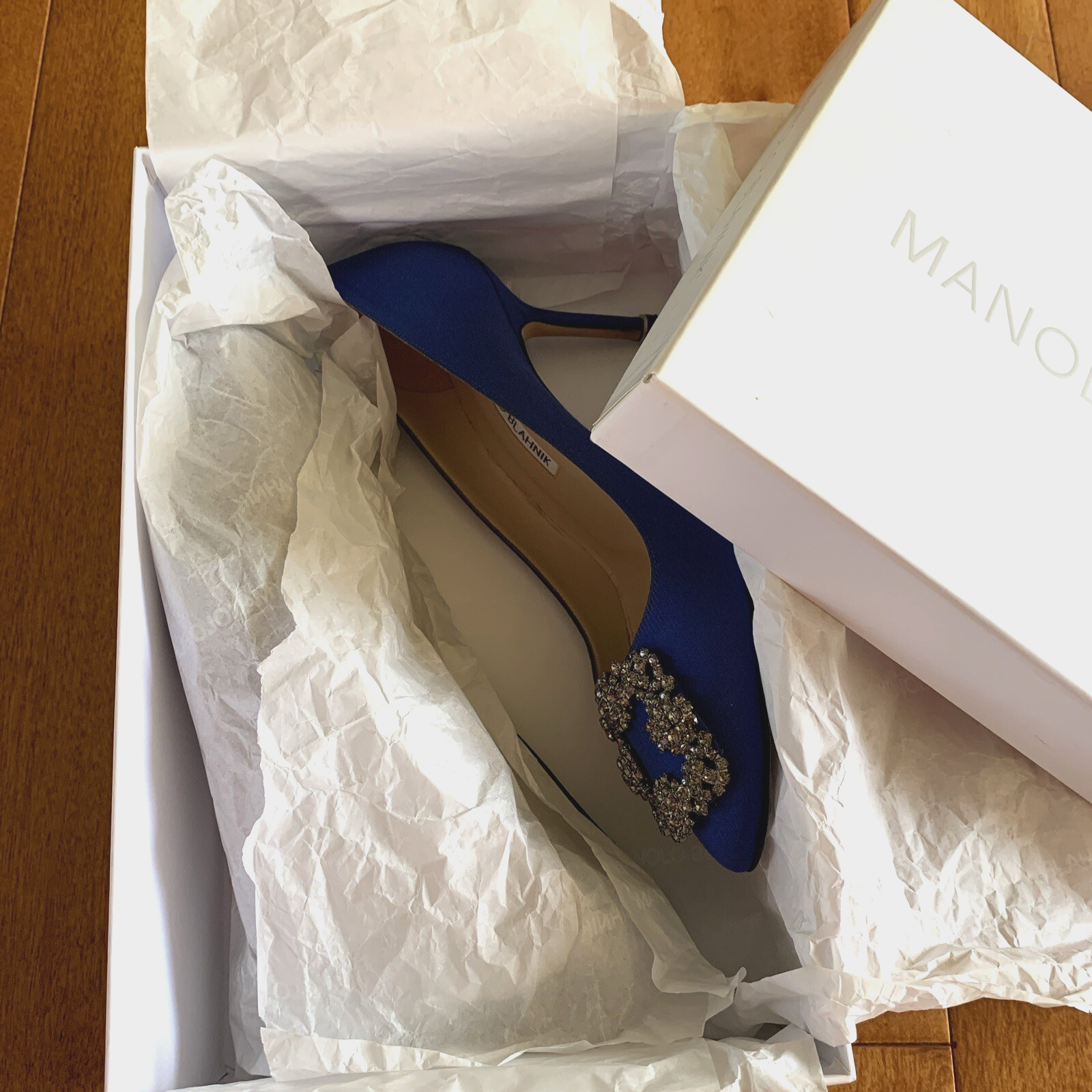 Manolo Blahnik M 38 7.5-8 Hangisi Blue Satin Ruthenium 70mm Pump