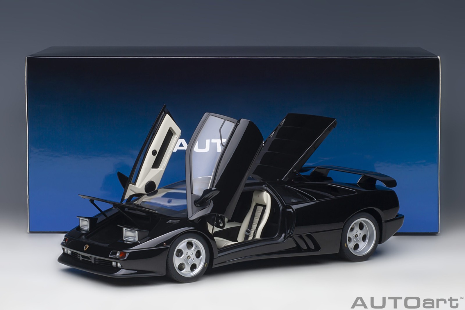 1/18 Lamborghini Diablo SE30 Deep Black MET Model Car Composite By