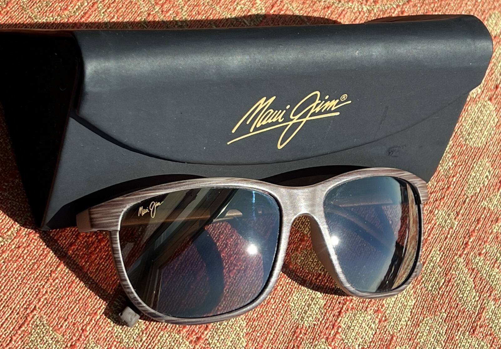 Maui Jim Dragons Teeth Lele Kawa MJ 811 25C Brown Stripe Frame
