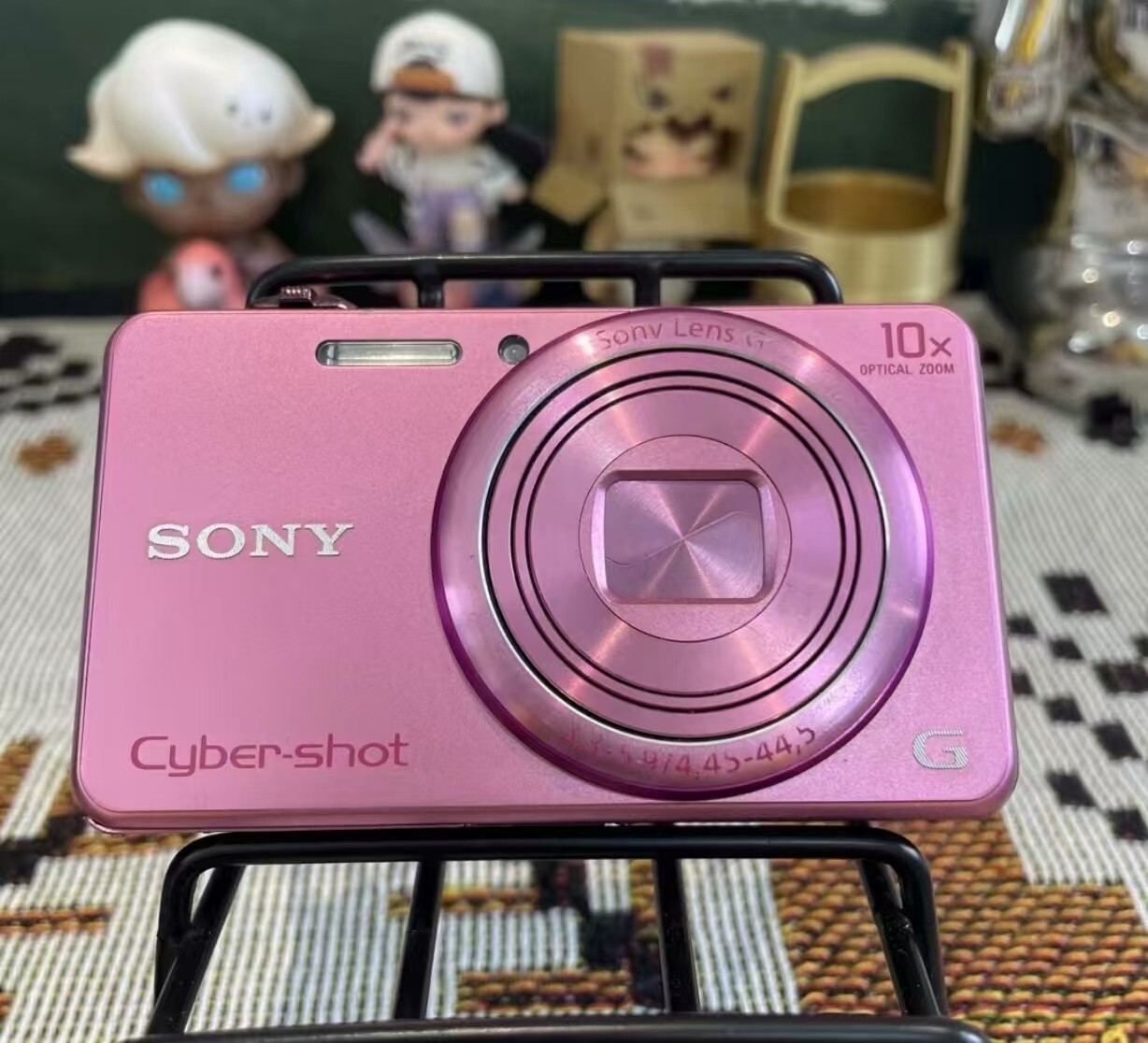 SONY Cyber Shot DSC-WX200 18.2MP 10x Digital Camera &Battery sd