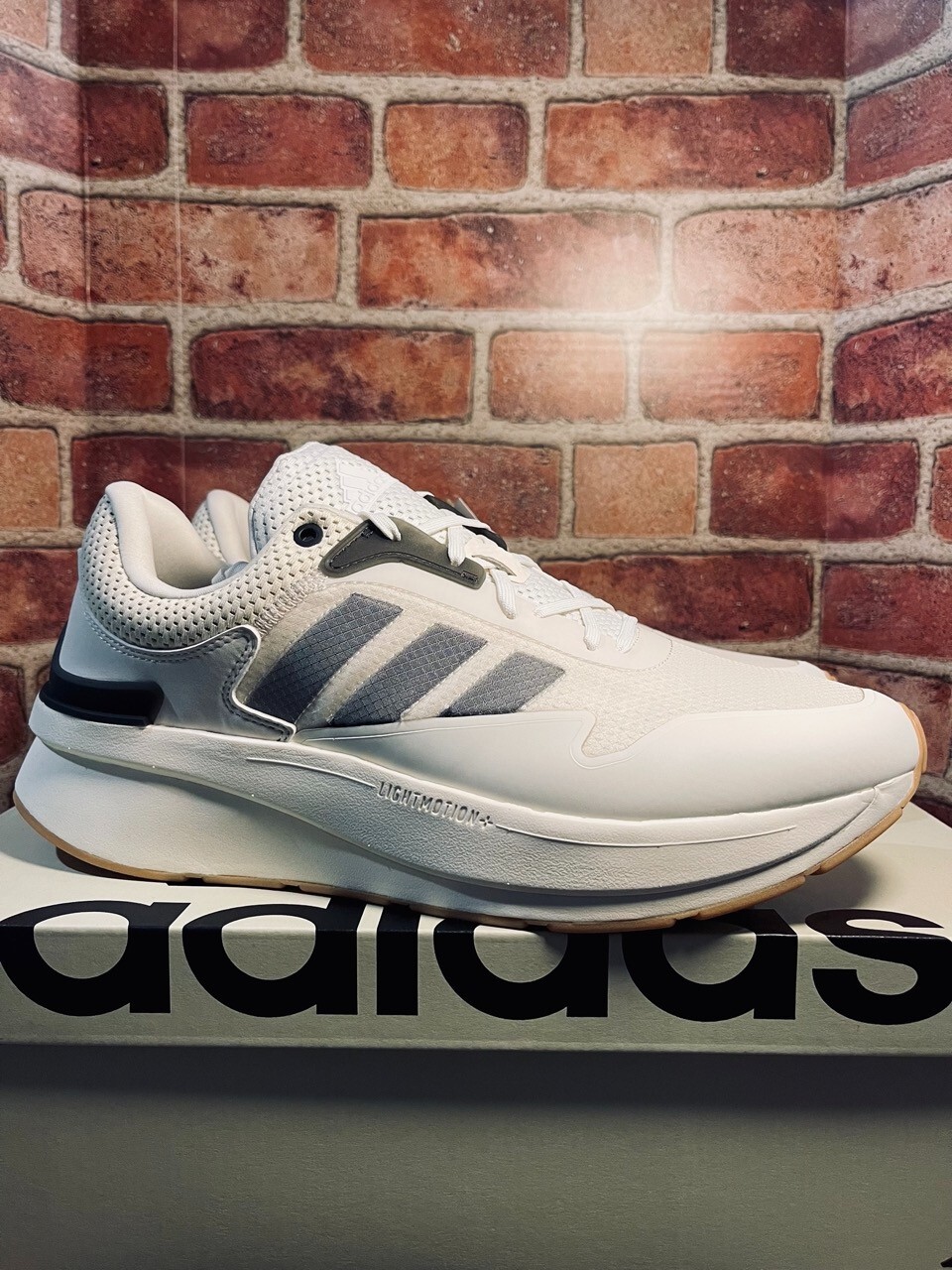 Adidas Znchill Men's Running Sneakers Low Cloud white black Sz 12