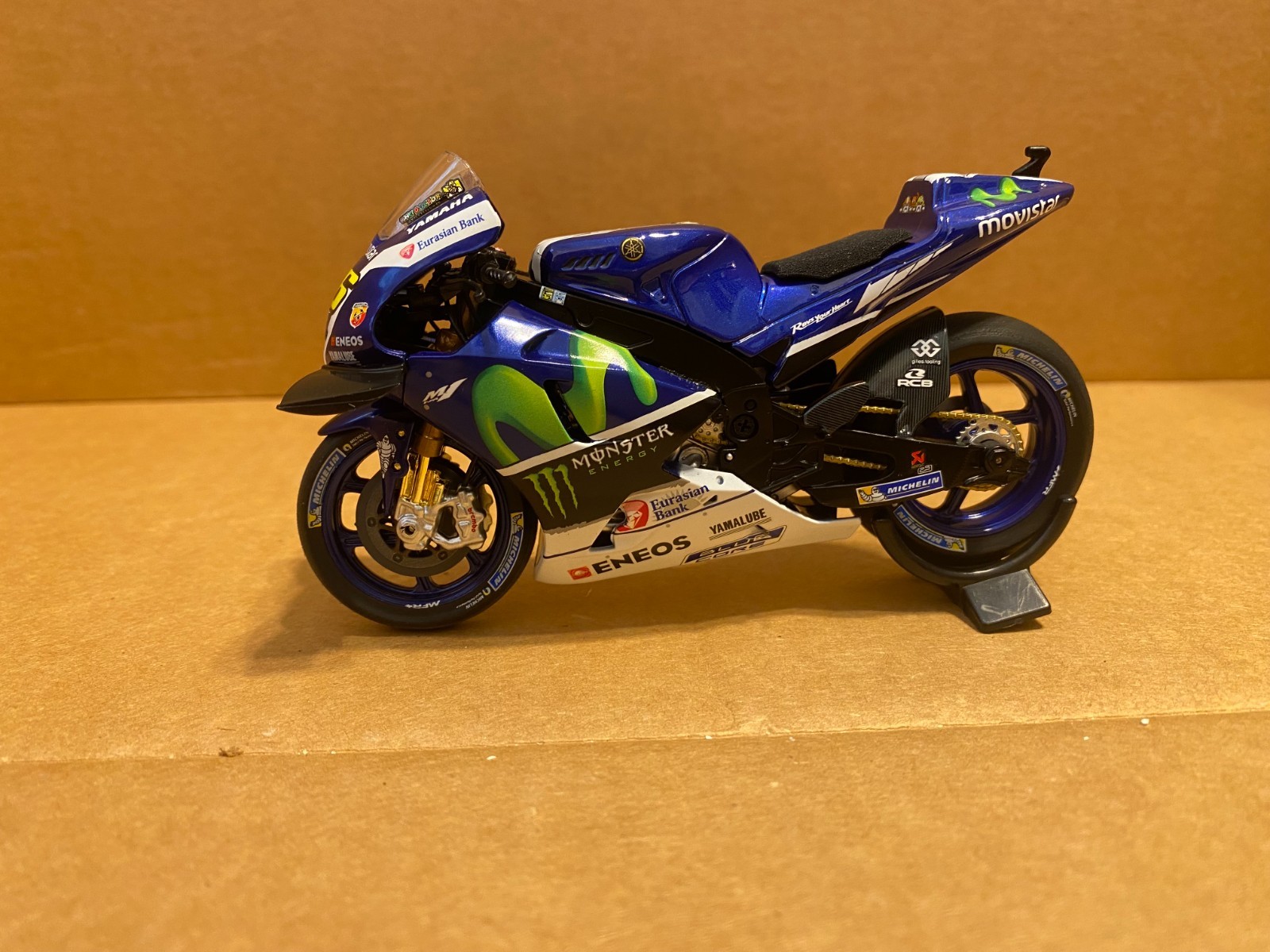 Valentino Rossi Yamaha YZR-M1 #46 Bike test MotoGP 2016 1:18