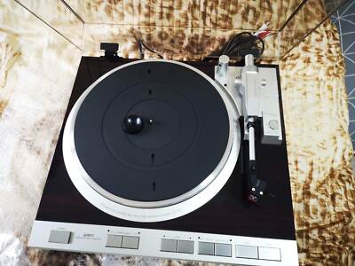 DENON DP-47F Turntable Quartz Lock Direct Drive Full Auto Record