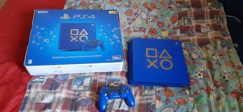 PS4 Days of Play Limited Edition 500GB Console Box Sony