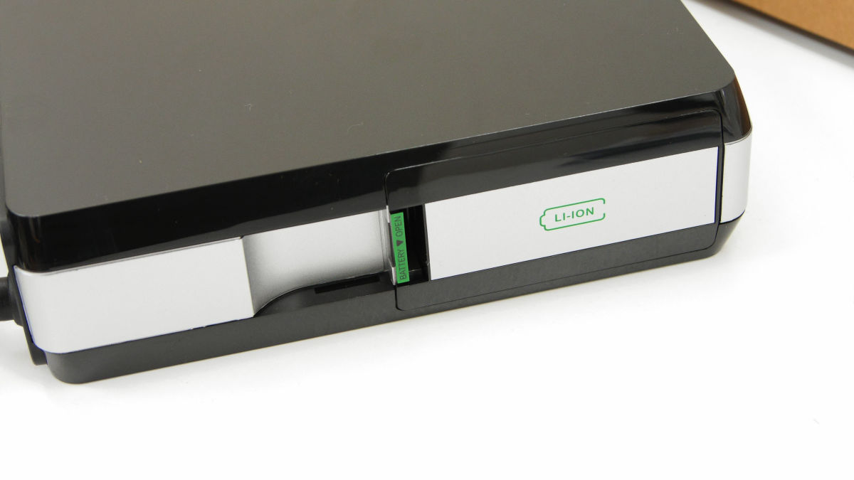 遠隔操作可能でスタイリッシュに進化したUPS「APC GS Pro 500」を実際