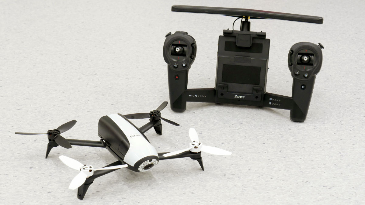重量わずか500グラム、最大で25分の飛行が可能な新型ドローン「Bebop 2