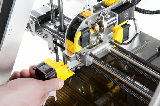 1台で3Dプリント・NC加工・レーザー刻印・チョコレート装飾まで可能に