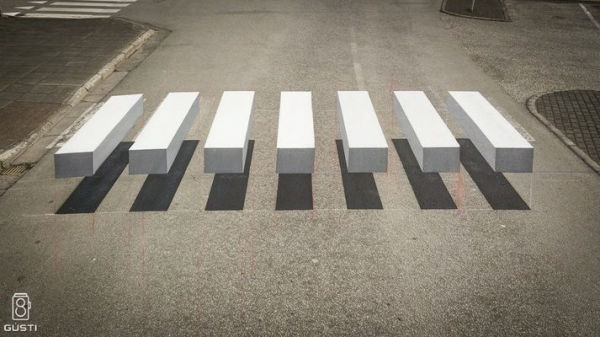 3D横断歩道」が車のスピードを落とすために実際に導入される - GIGAZINE