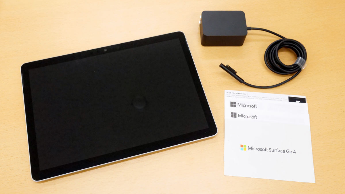 軽量＆コンパクトなMicrosoft純正2in1ノートPC「Surface Go 4」開封