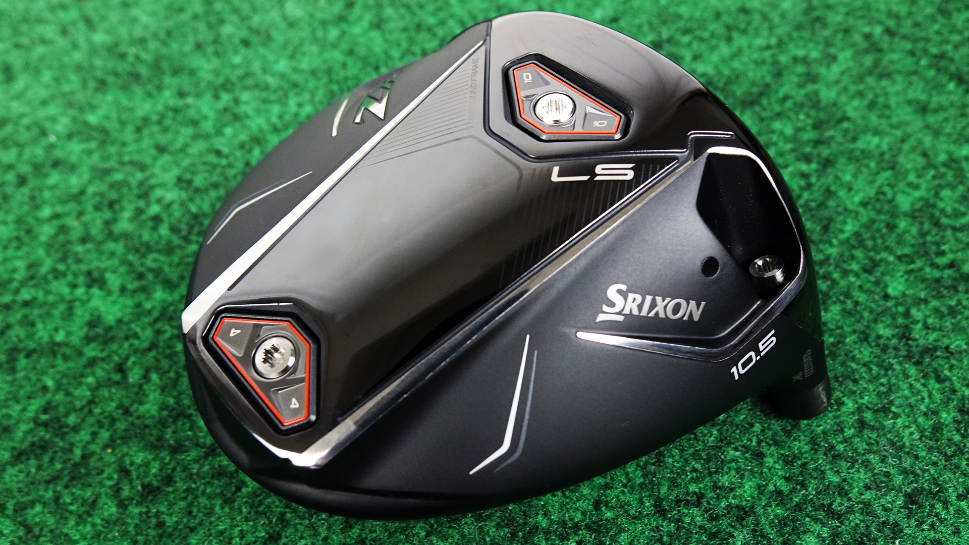 スリクソン ZXi LS ドライバーを筒康博が試打「何度も味わいたくなる