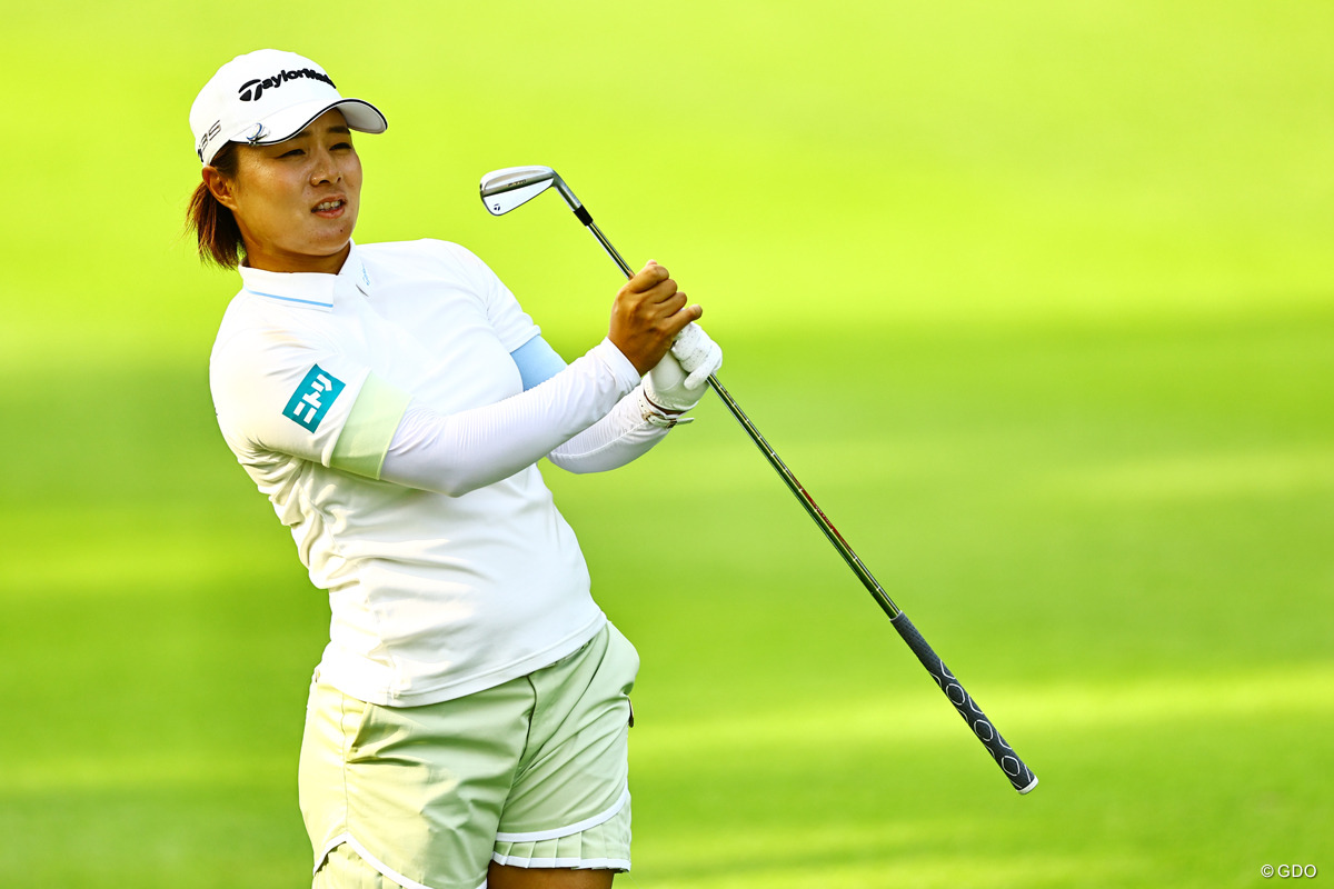 永峰咲希と吉本ここねが首位発進 1打差3位に金田久美子 【国内女子