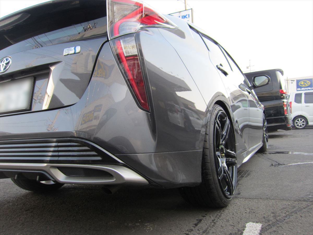 50プリウス 車高調の取付 - オートショップみはら