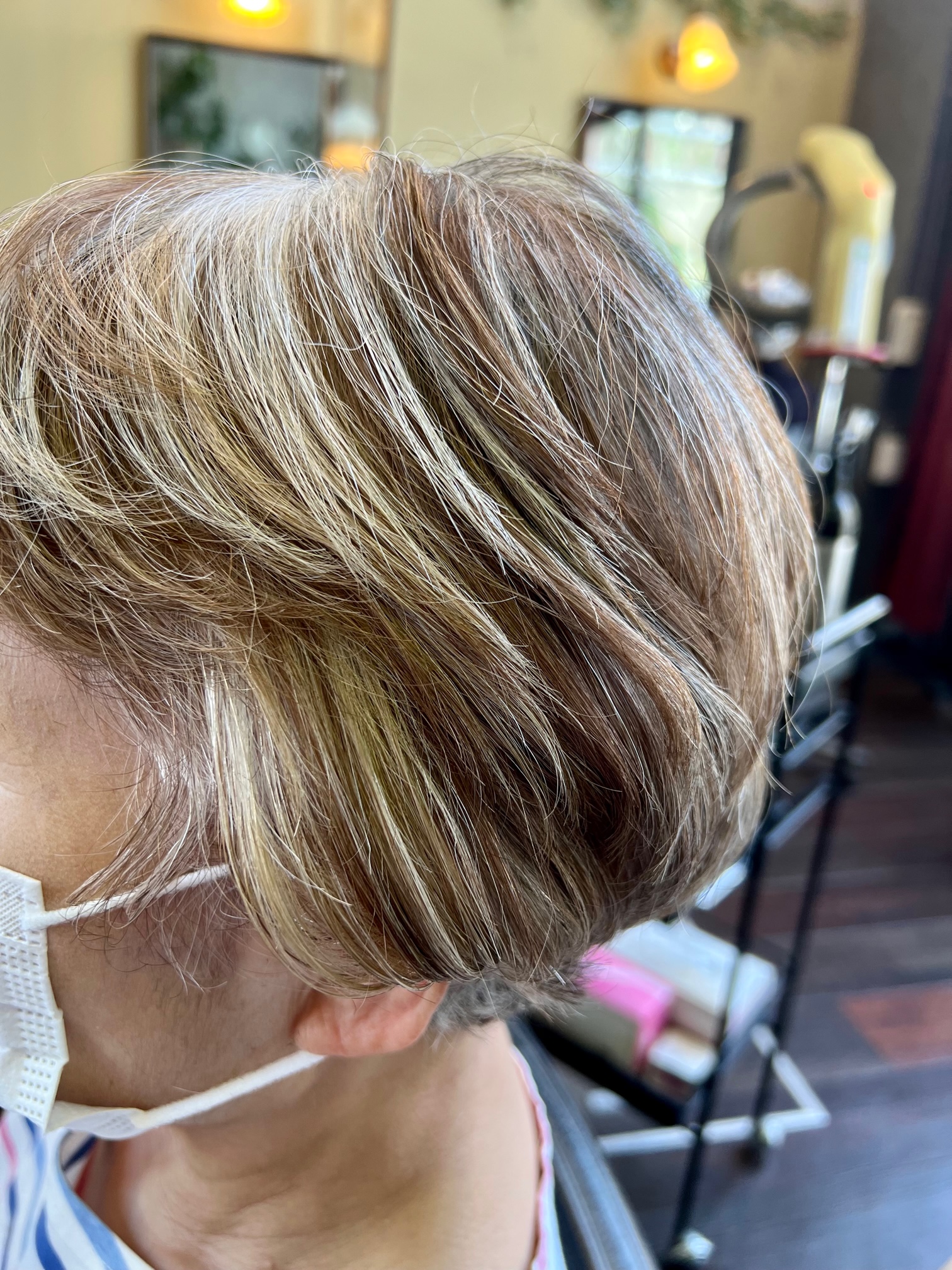 ミセス 白髪ぼかしハイライト | cuthousekgroup