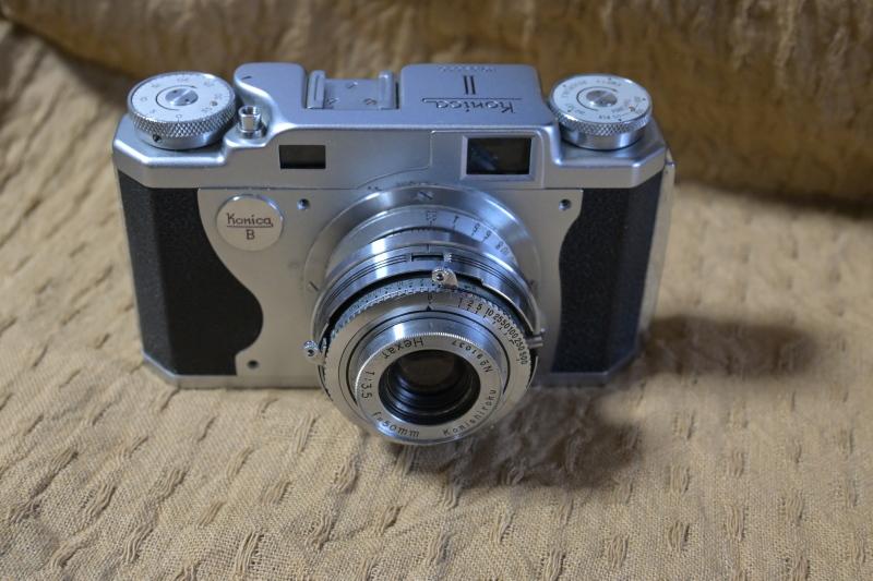 Konica ⅡB」レンズがHexarです 惚れ惚れしますね 65年前の小西六写真
