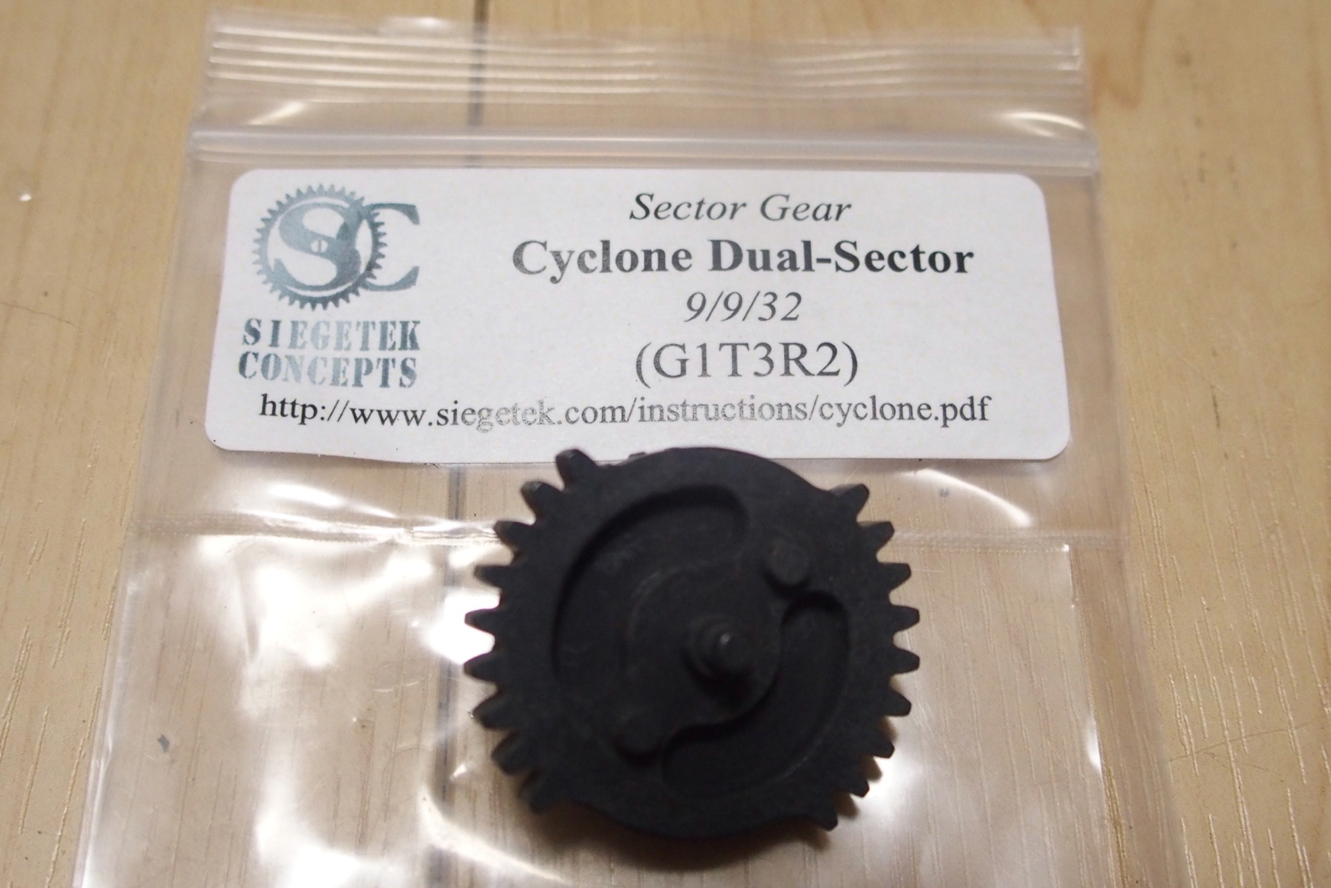 9枚歯DSG、SIEGETEK CONCEPTS Cyclone Dual-Sector(G1T3R2)を購入、E&L