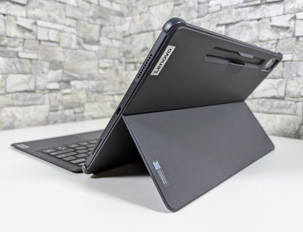 Lenovo Tab P12の純正キーボードケースをレビュー！完全にノート