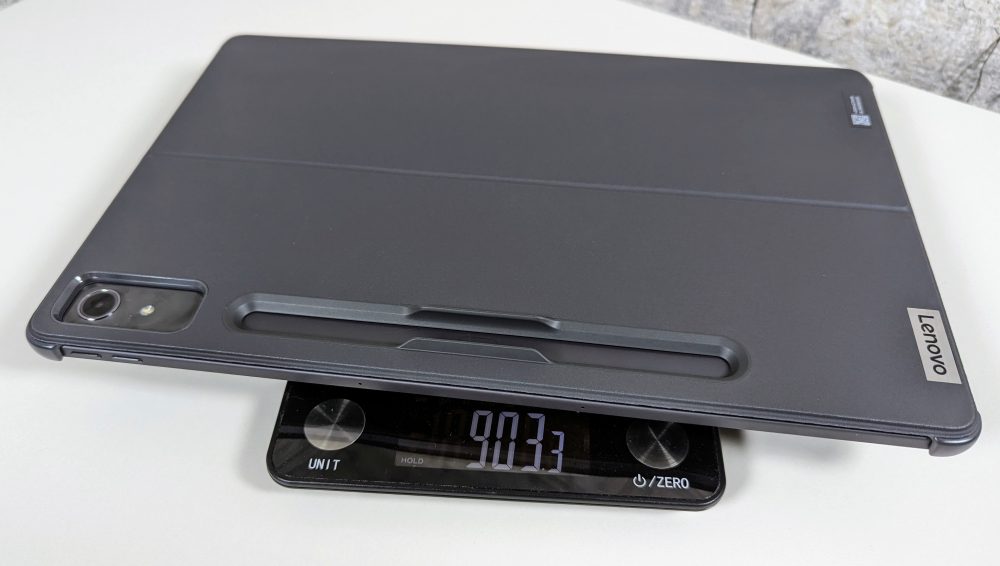 Lenovo Tab P12の純正キーボードケースをレビュー！完全にノート