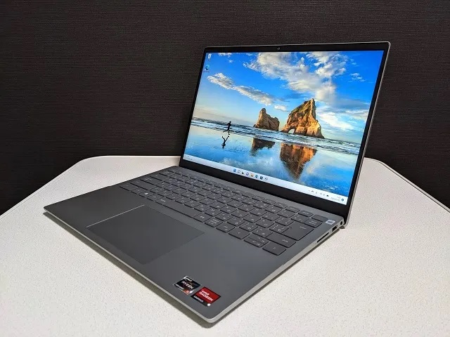 DELL Inspiron 14 5430が発売。Core i7-1360P搭載でスペックはもう