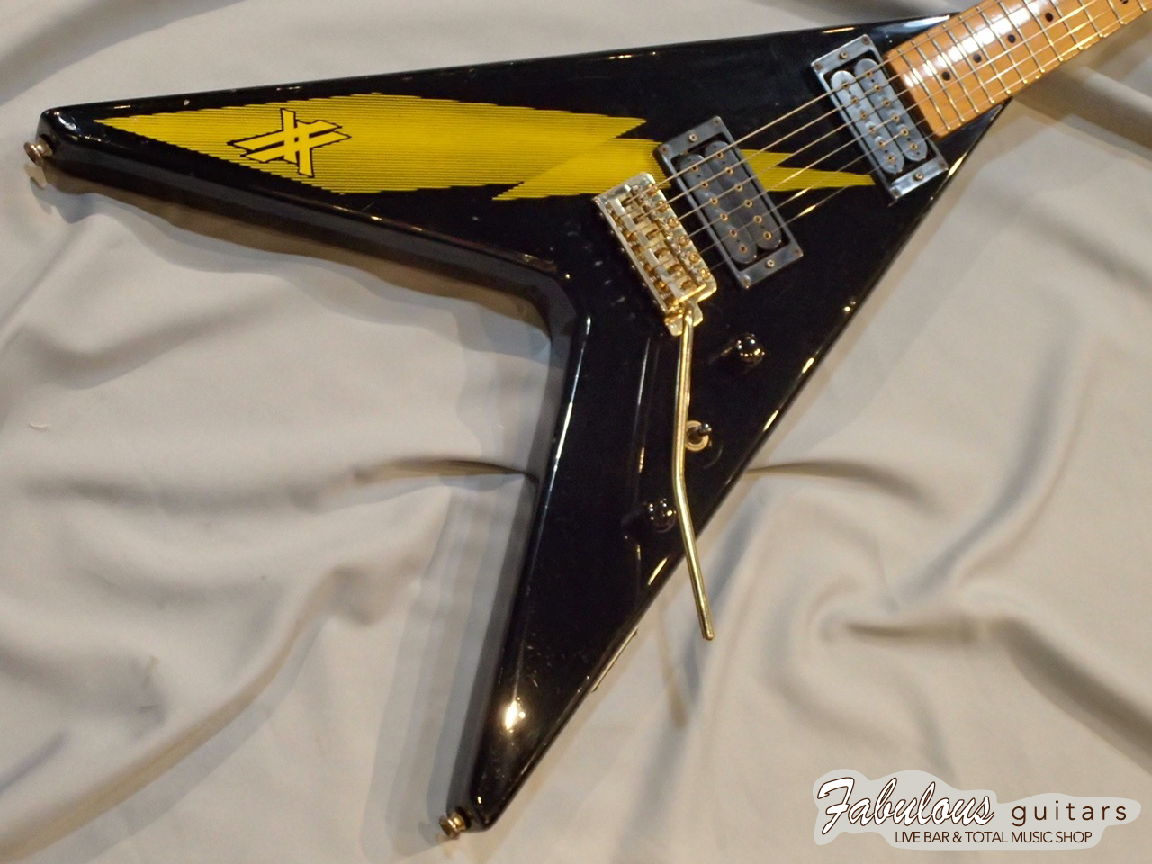 Aria Pro ll XX Deluxe /Maple fingerboad – Fabulous guitars