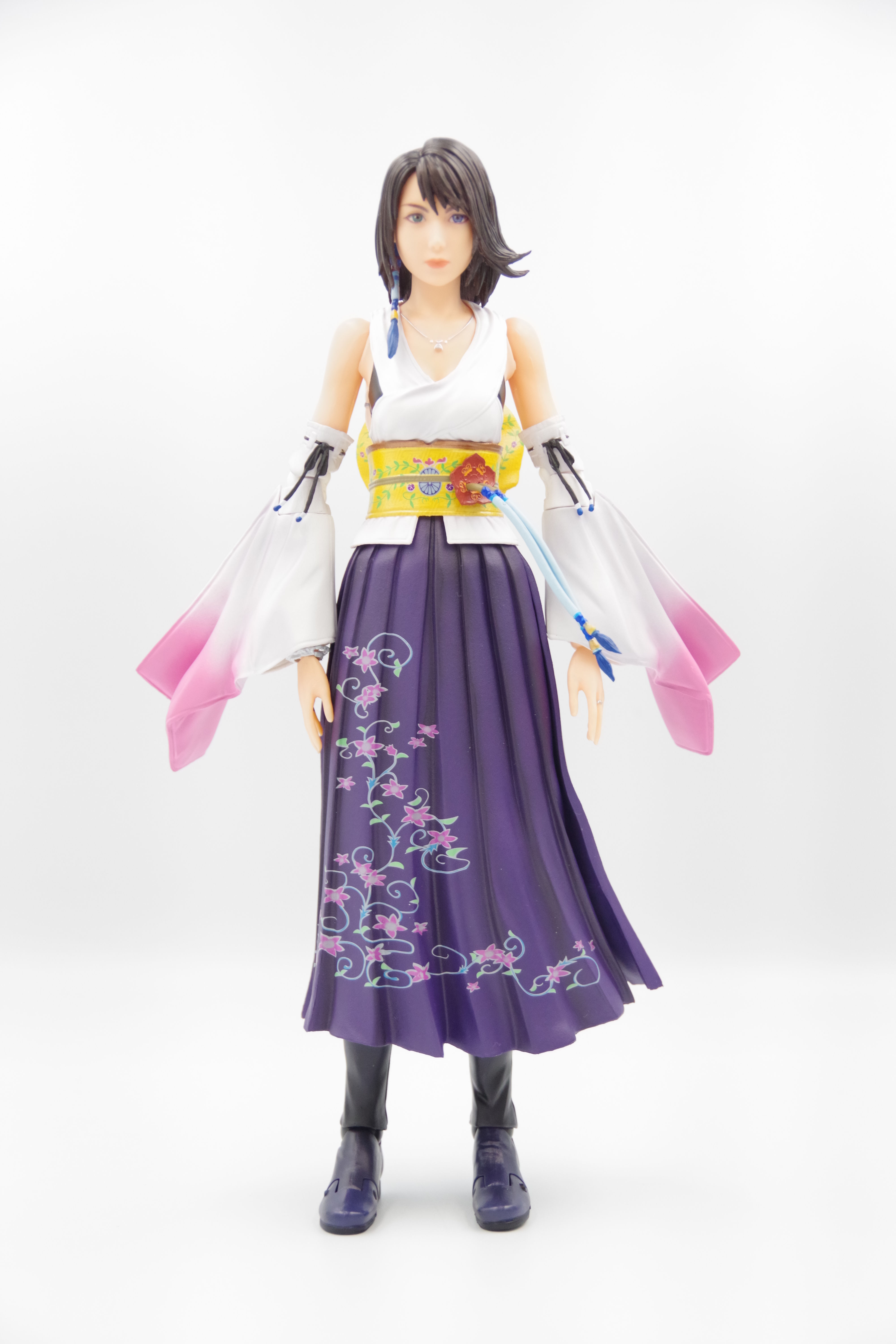 ファイナルファンタジーX PLAY ARTS改 ユウナ | フィギュアレン