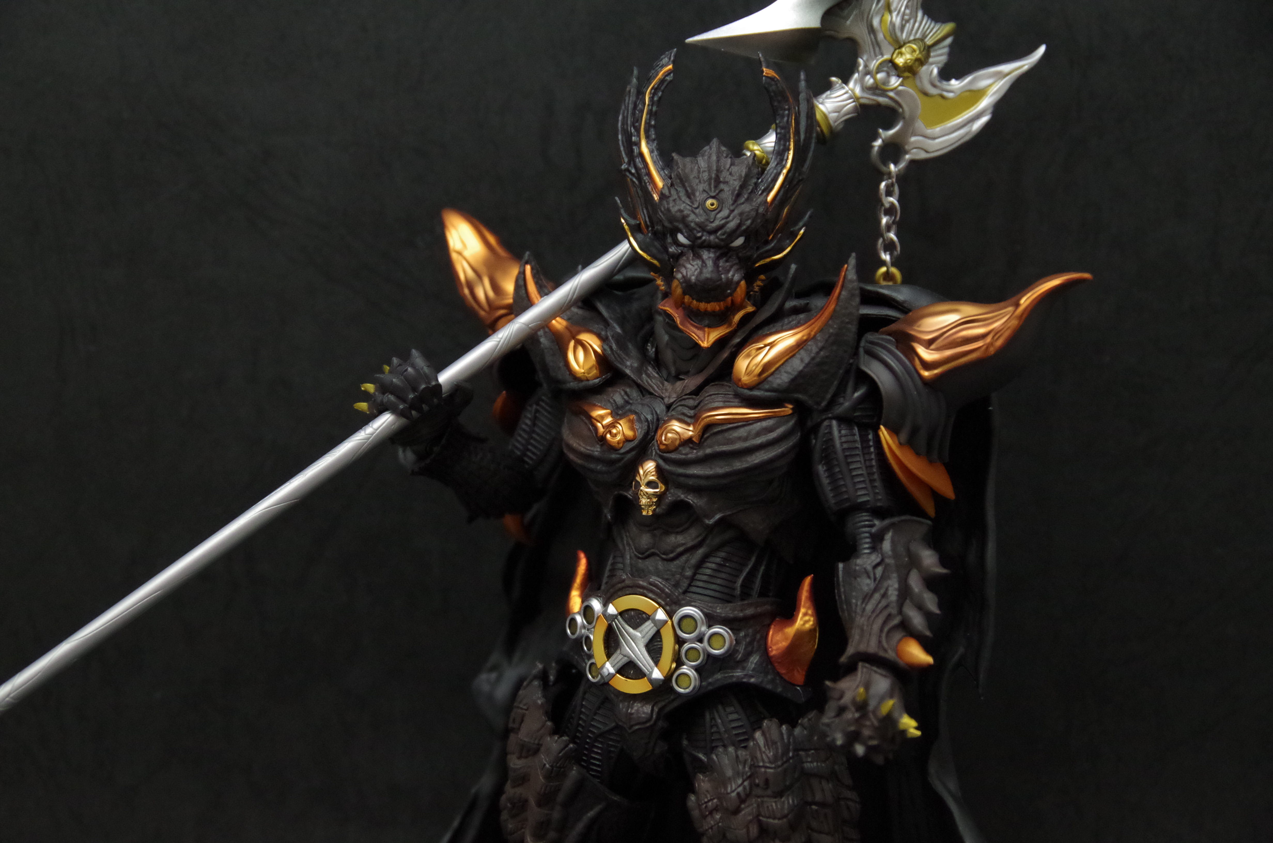 S.H.FIGUARTS 真骨彫製法 暗黒騎士キバ | フィギュアレン