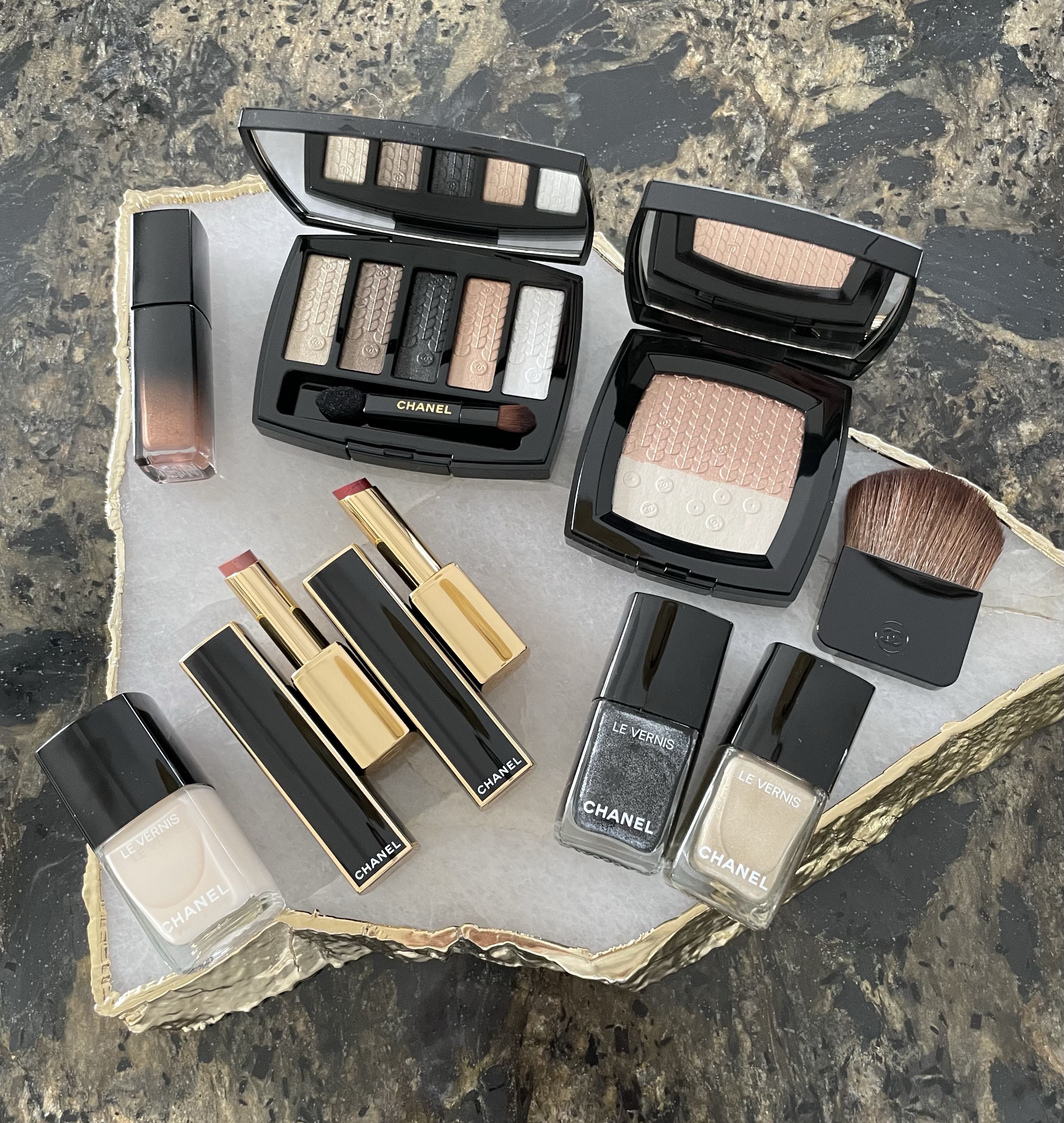 Chanel Holiday 2023 Makeup Collection Review and Swatches