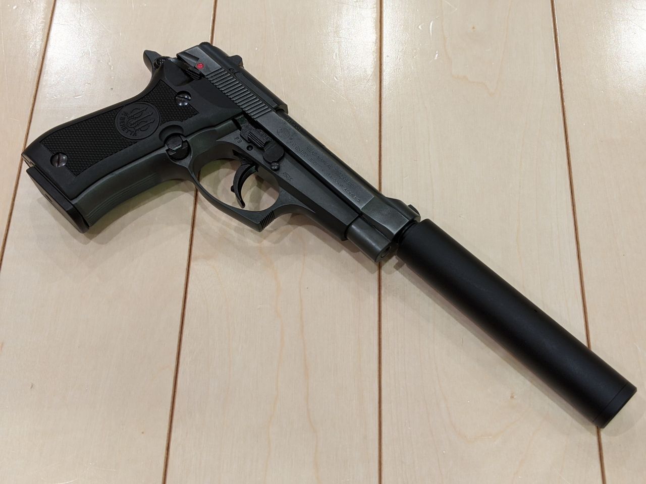 レビュー】ウエスタンアームズ ベレッタM84FSサイレンサーモデル | お