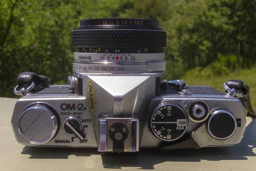 Olympus OM-2n - Down the Road