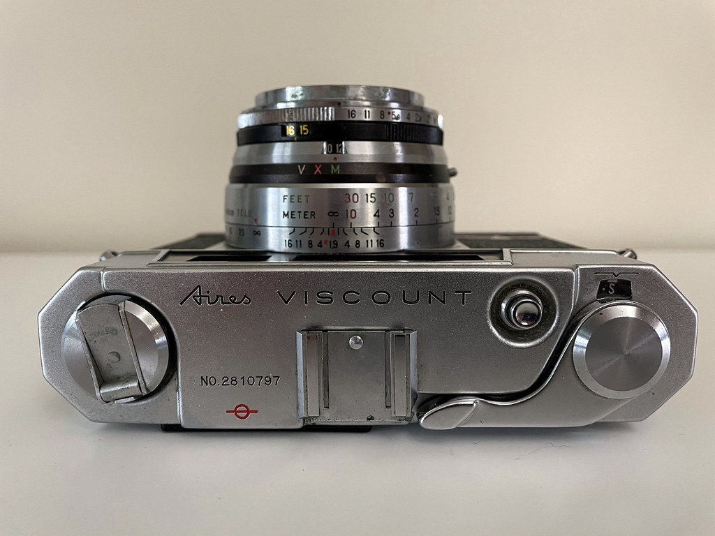 Aires Viscount - Down the Road