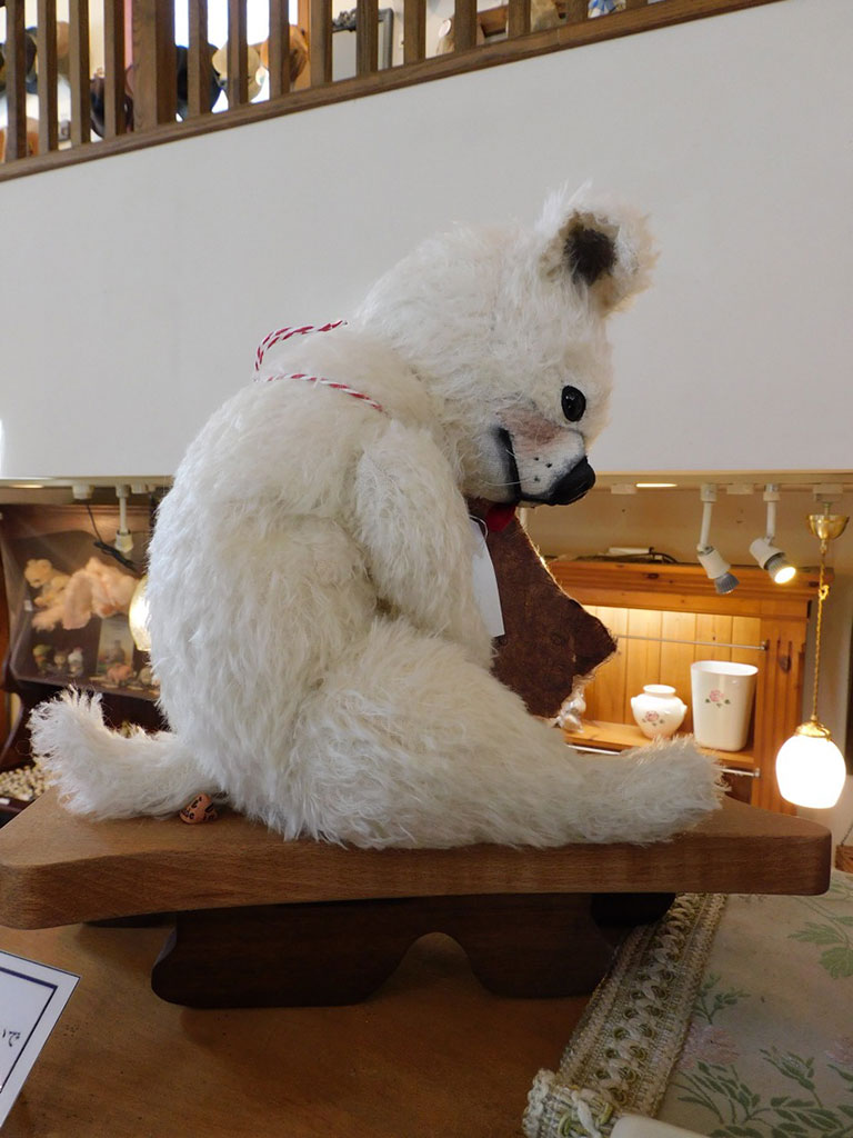 金井二一奈【シロチワワ】 | 清里高原メイフェア