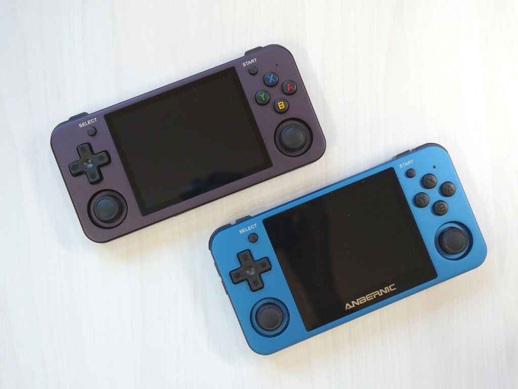 REVIEW】ANBERNIC RG353M 最高傑作と言えるシェルを纏ったレトロ