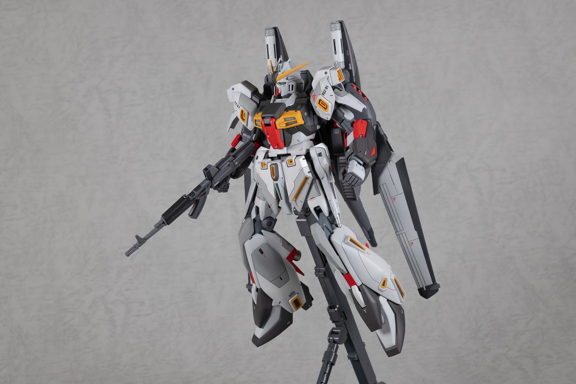 MG 1/100 リ・ガズィ・カスタムを全塗装！νガンダムカラーに変更して