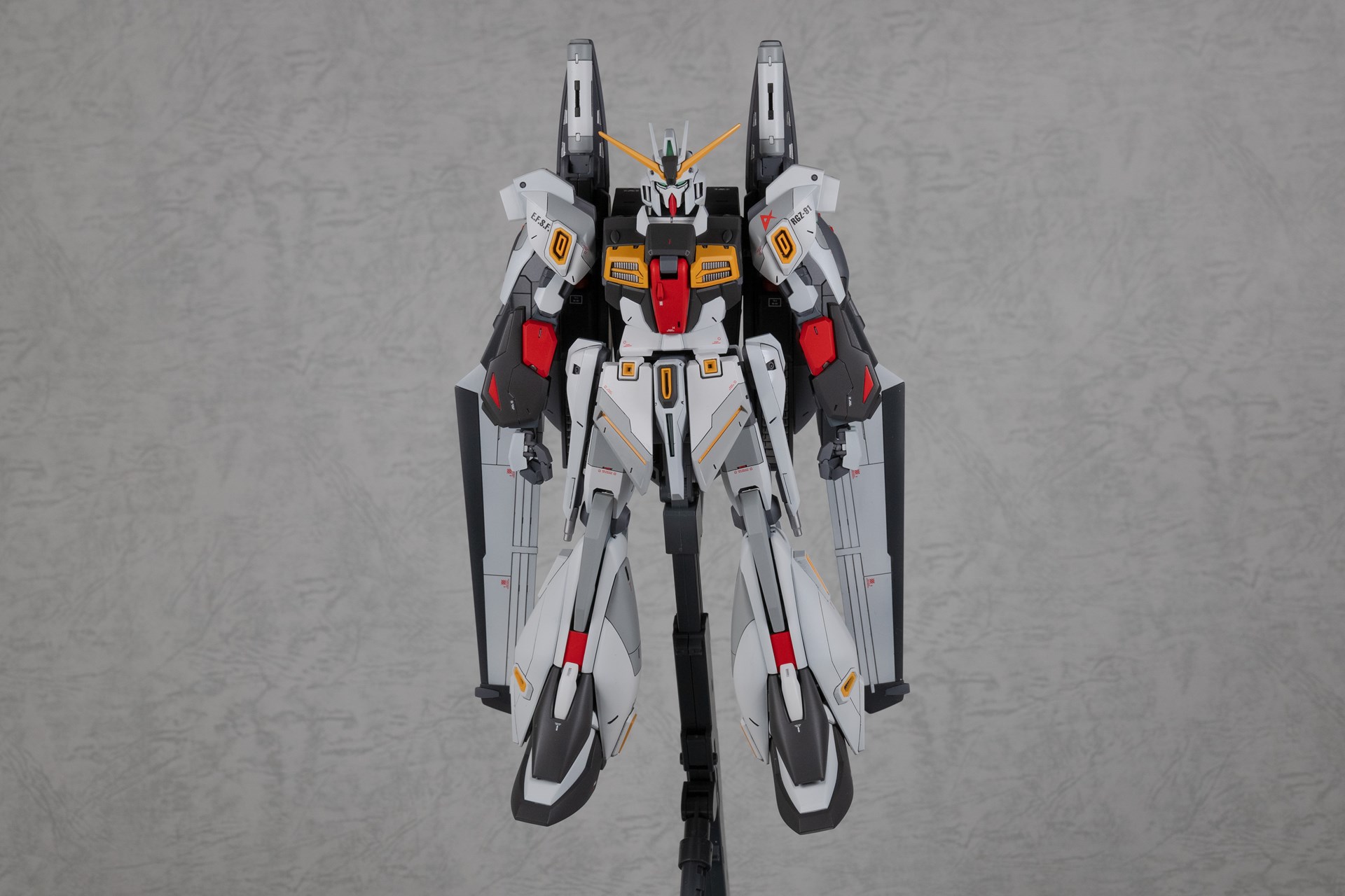 MG 1/100 リ・ガズィ・カスタムを全塗装！νガンダムカラーに変更して