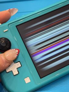 Nintendo Switch Liteの液晶破損【那覇市からご来店】 | スマホ修理