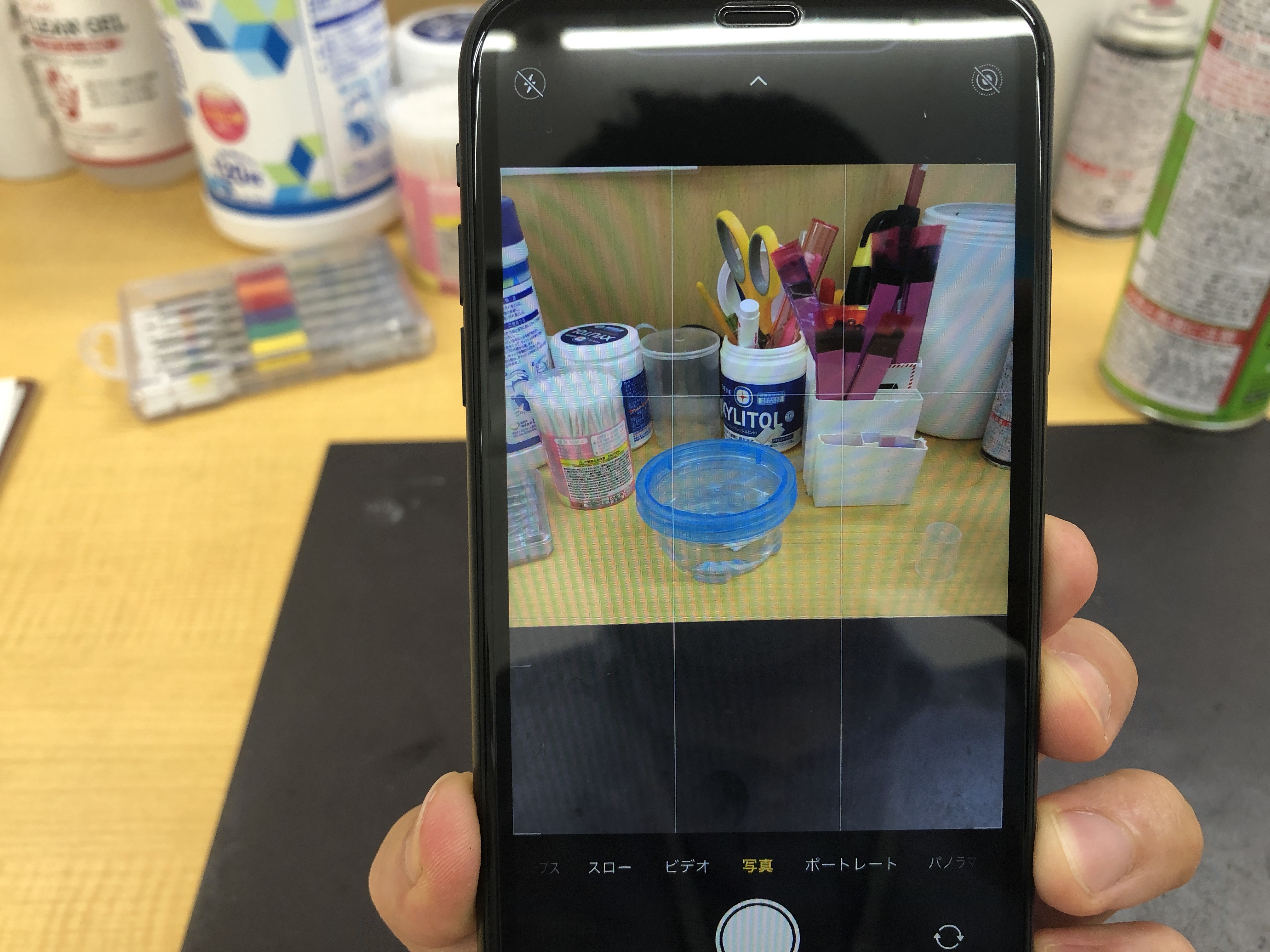 アイフォンXRの背面カメラレンズが割れてしまった修理！