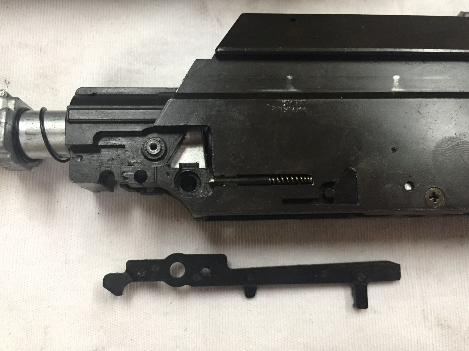 東京マルイ MP7A1 ガスブローバックマシンガンの修理をさせて頂きまし