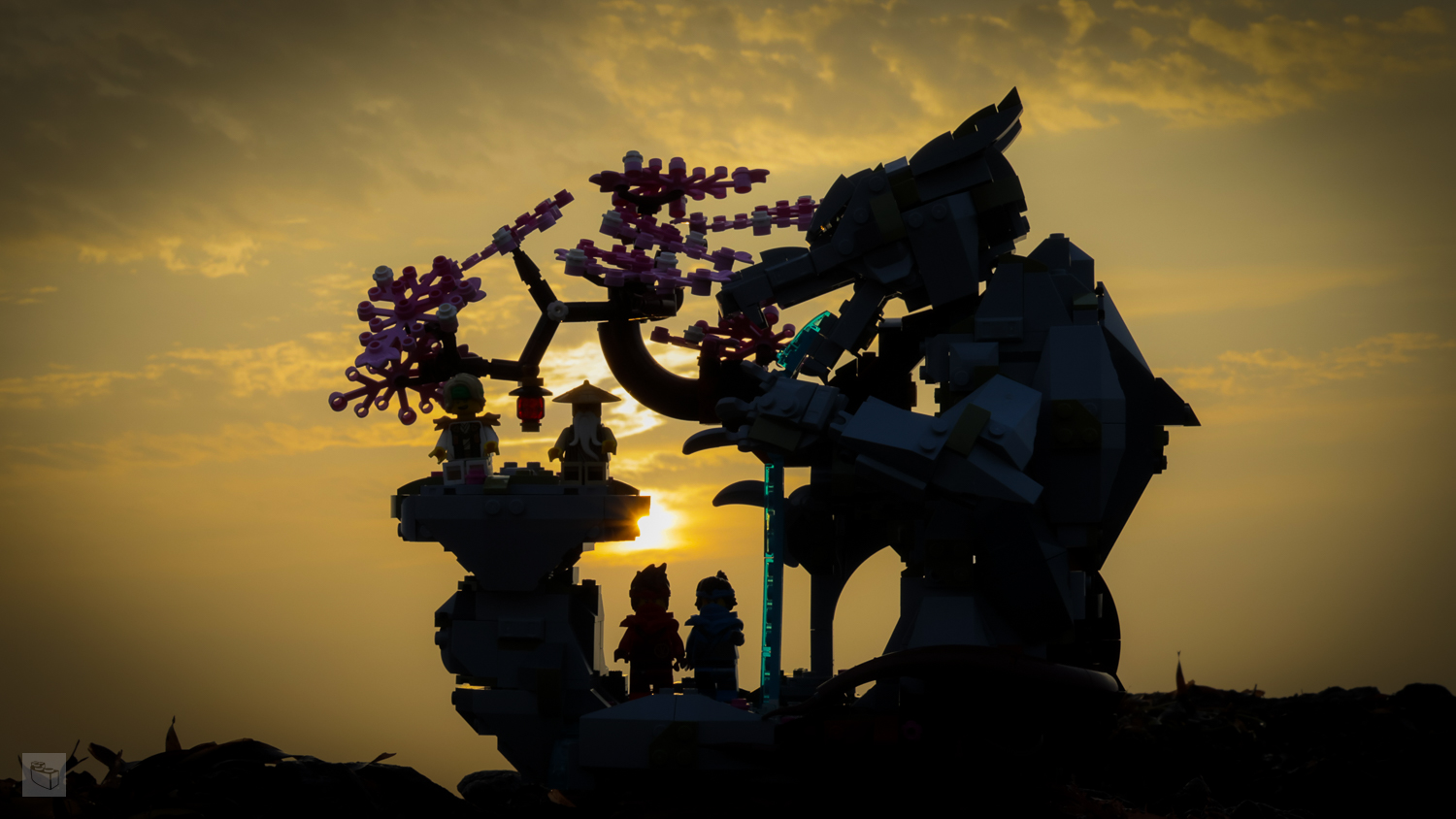 71819 Dragon Stone Shrine: Review and Seaside Photography | The