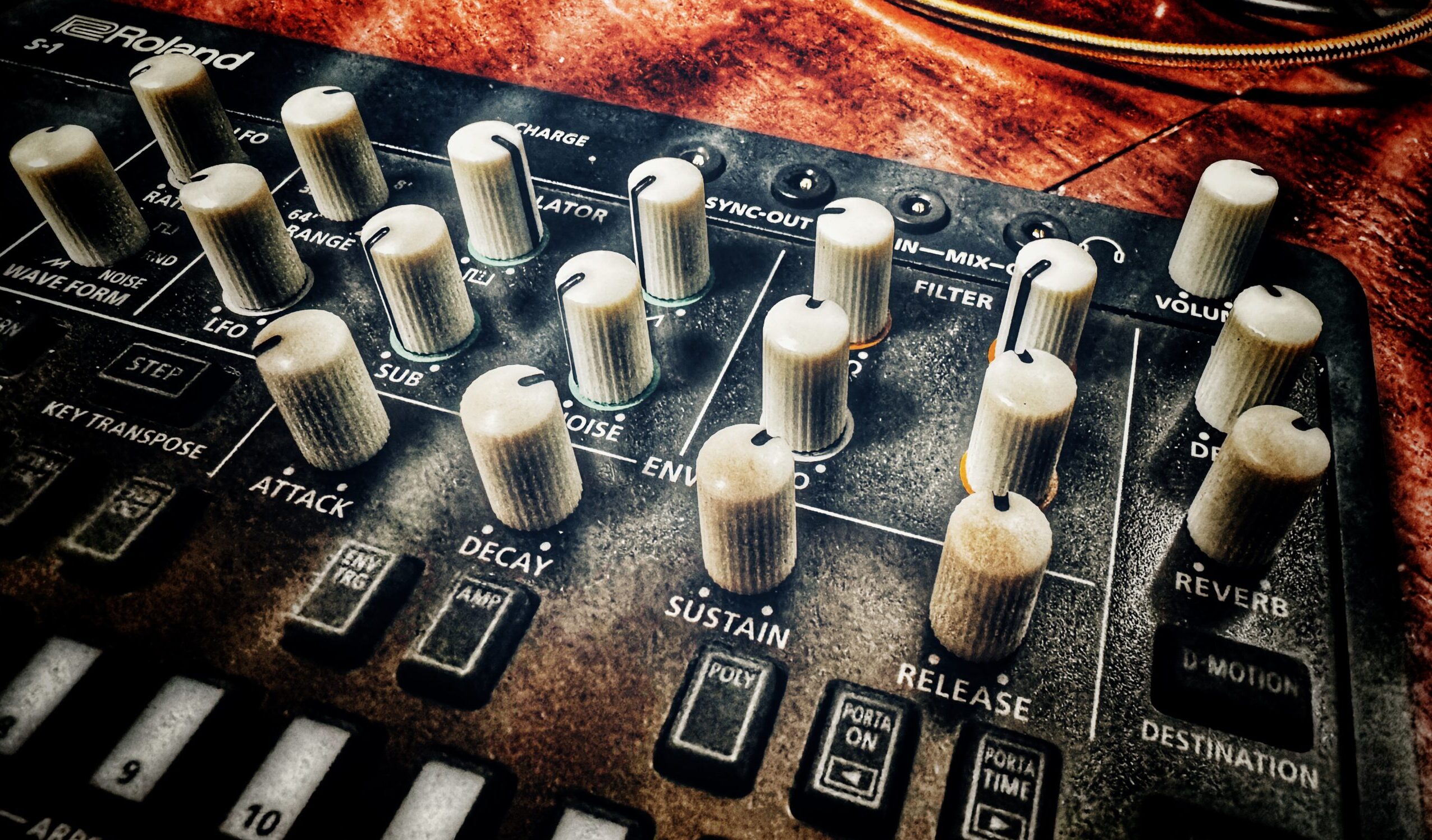 Roland AIRA compact S-1レビュー – JunkYardMachineMusic