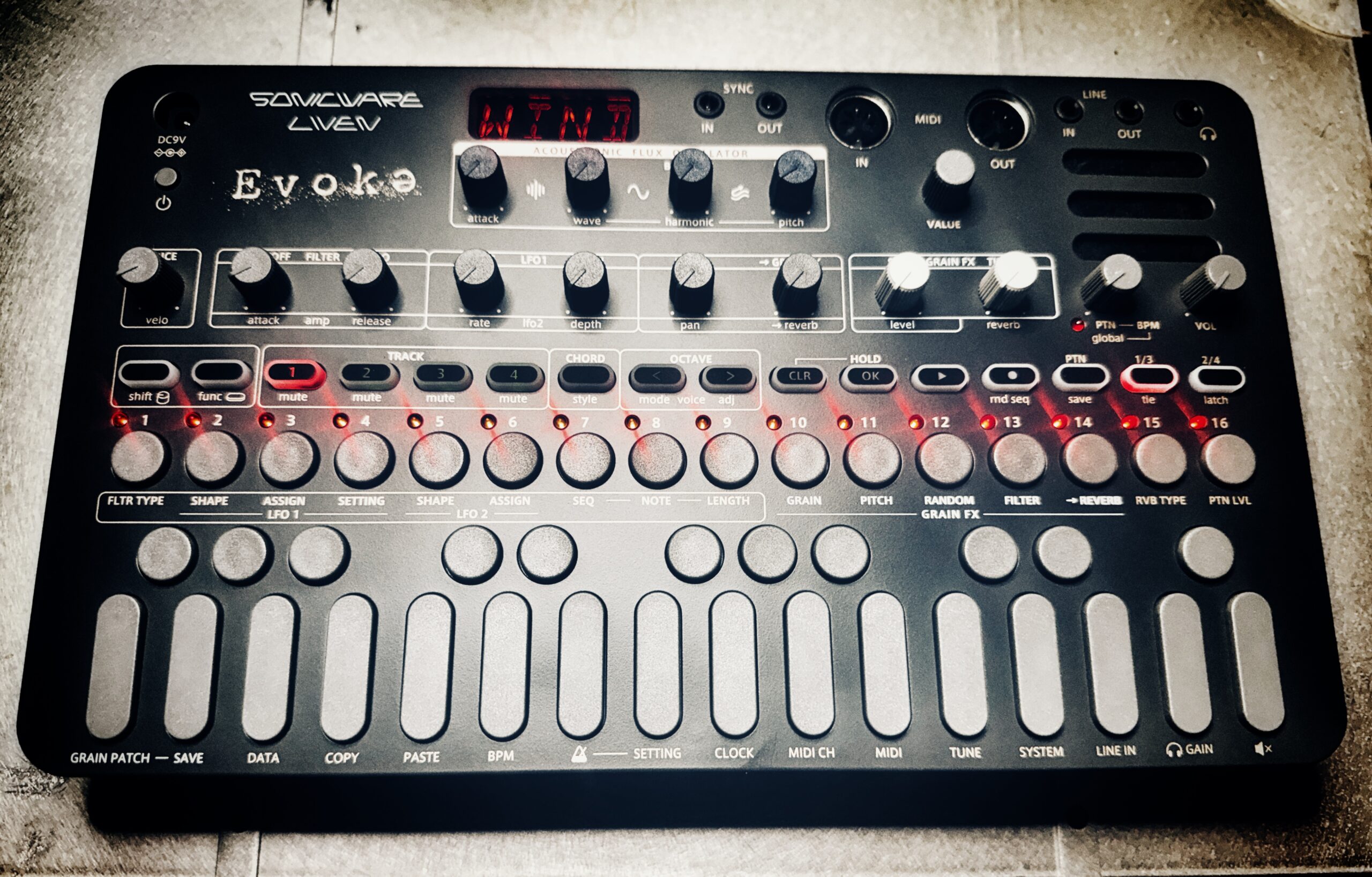 Sonicware LIVEN evokeレビュー – JunkYardMachineMusic