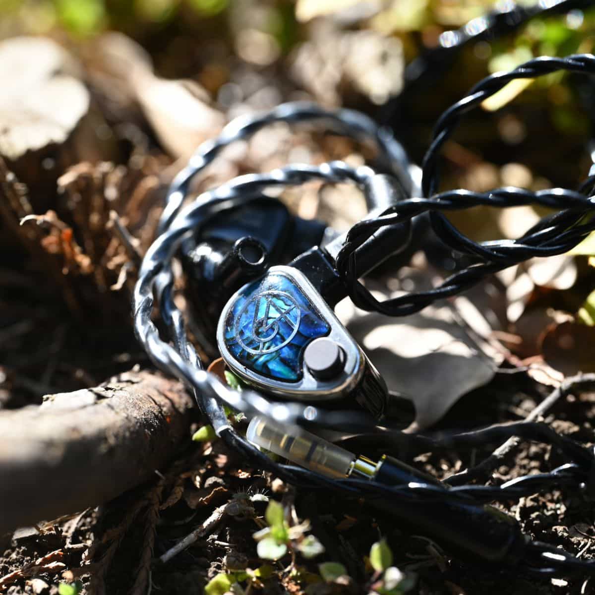 High-End IEM Review) 64Audio Nio: Rich, resonant sound with